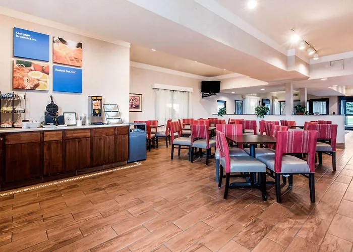 Comfort Inn & Suites Streetsboro - Kent